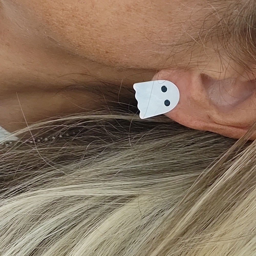 PEARLY GHOST EARRINGS